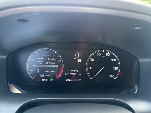 Used 2025 Honda HR-V LX image 26