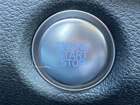 Used 2023 Hyundai Santa Fe SEL w/ Winter Weather Package image 18