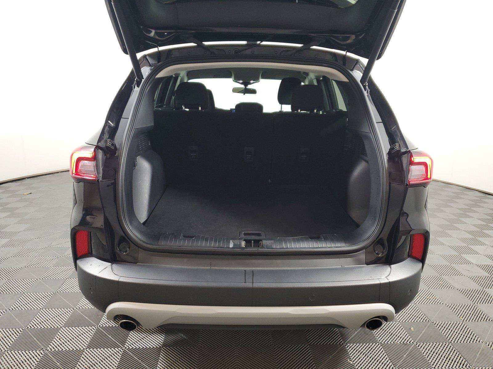 Used 2024 Ford Escape Active w/ Tech Pack #1 FWD image 8