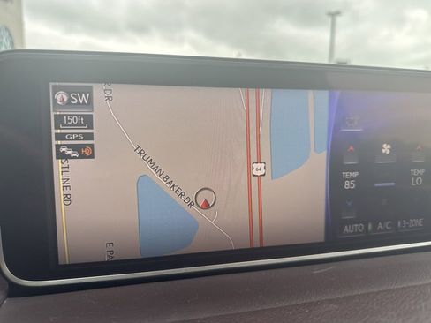 Used 2019 Lexus RX 350L FWD image 30