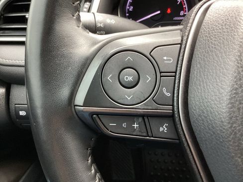 Used 2022 Toyota Camry SE FWD image 18