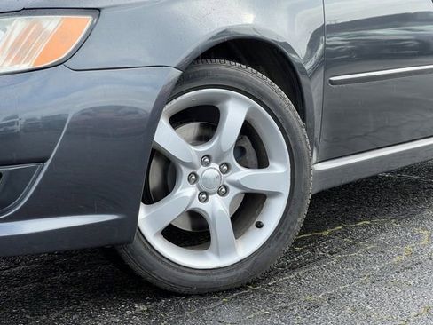 Used 2009 Subaru Legacy 2.5i Special Edition image 2