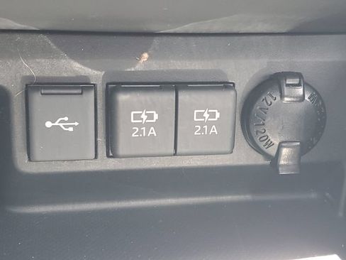 Used 2020 Toyota Highlander Limited AWD/4WD image 31