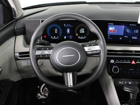 Certified 2025 Hyundai Tucson SEL FWD image 10