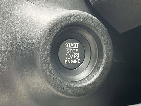 Used 2025 RAM ProMaster 1500 image 20