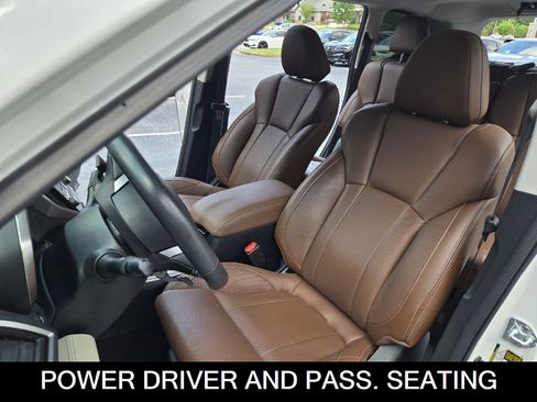Used 2022 Subaru Ascent Touring AWD/4WD image 4