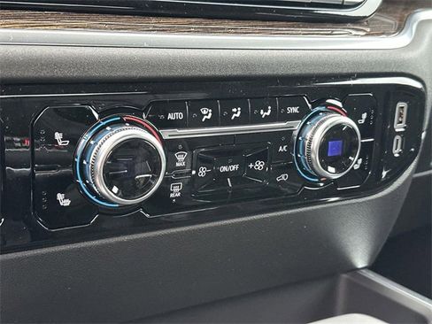 New 2026 GMC Sierra 1500 Elevation image 12