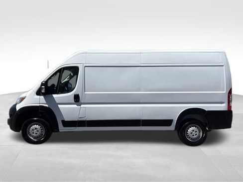 Used 2025 RAM ProMaster 2500 w/ Convenience Group FWD image 7