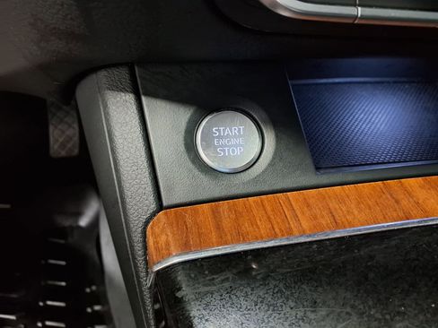 Used 2023 Audi Q5 2.0T Premium w/ Convenience Package image 17