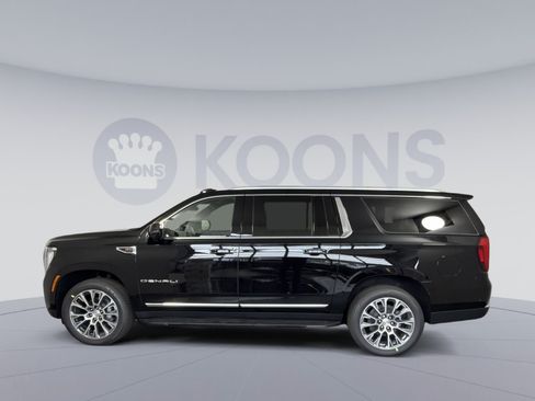 New 2026 GMC Yukon XL Denali AWD/4WD image 2