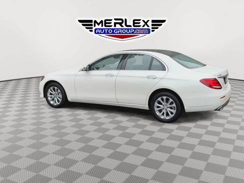 Used 2017 Mercedes-Benz E 300 4MATIC image 6