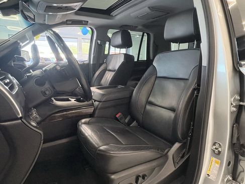 Used 2019 Chevrolet Tahoe LT w/ LT Signature Package AWD/4WD image 20