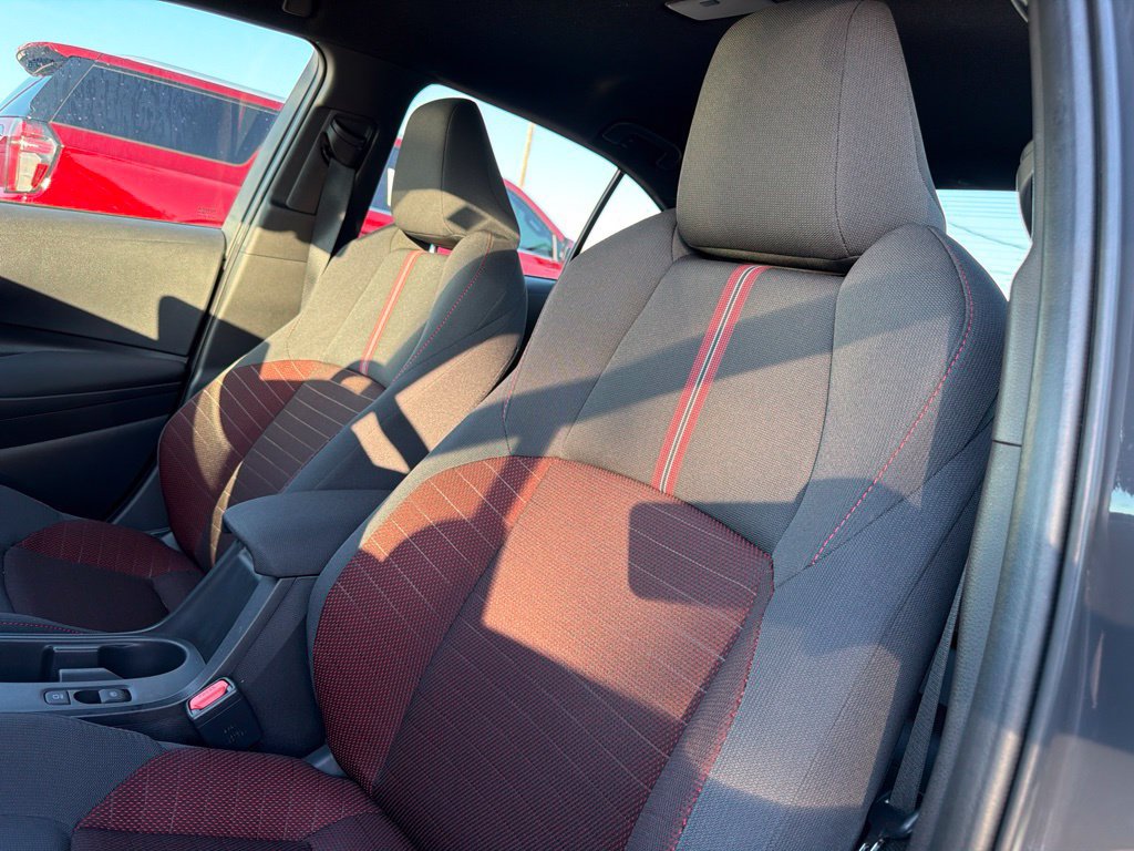 Used 2026 Toyota Corolla SE FWD image 15