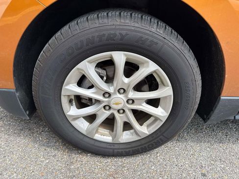 Used 2018 Chevrolet Equinox LT FWD image 4