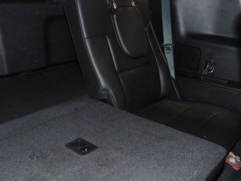 Used 2022 Ford Explorer XLT w/ Equipment Group 202A image 16