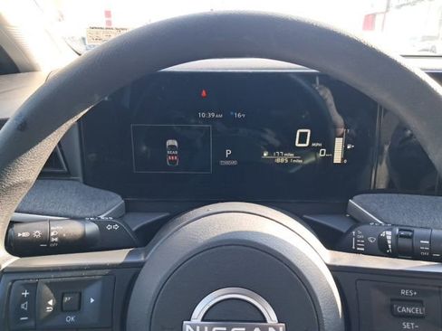 Certified 2025 Nissan Kicks SV image 24