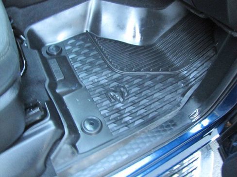 Used 2024 RAM 2500 Lone Star w/ Night Edition image 17