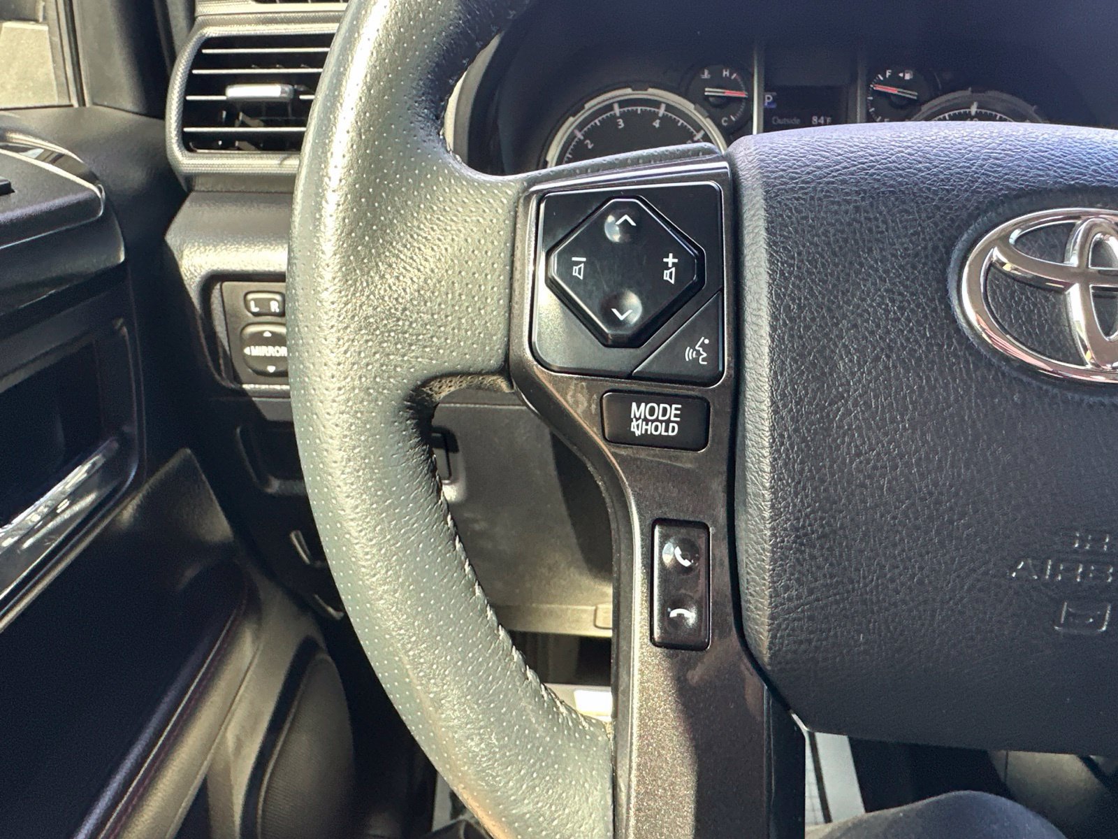 Used 2022 Toyota 4Runner TRD Off-Road Premium AWD/4WD image 50