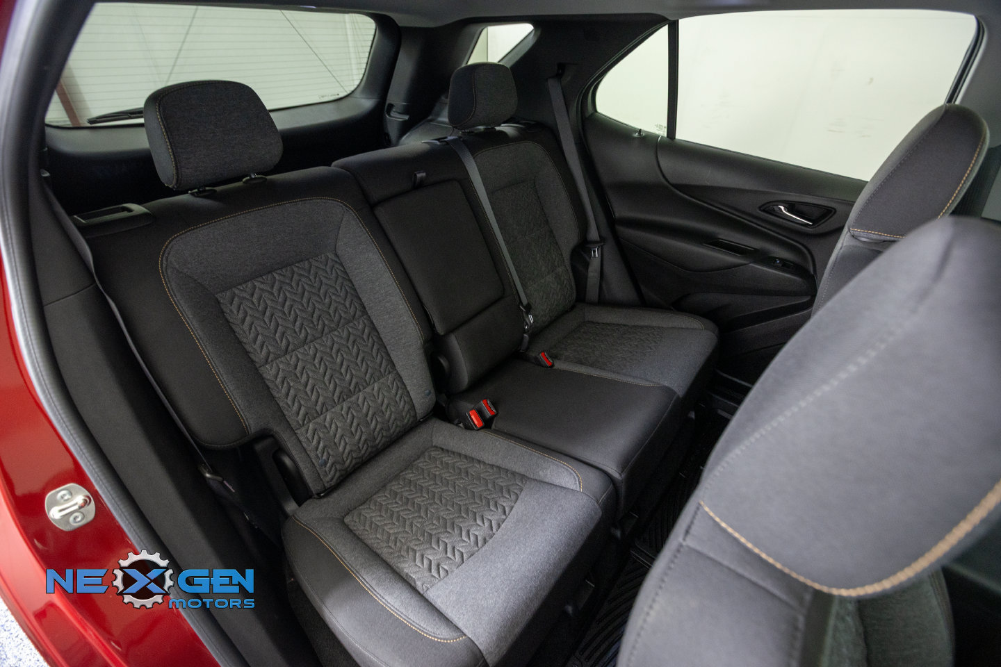 Used 2024 Chevrolet Equinox LT FWD image 36
