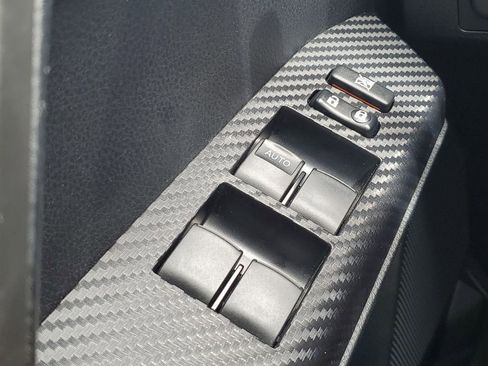 Used 2014 Toyota RAV4 LE image 31