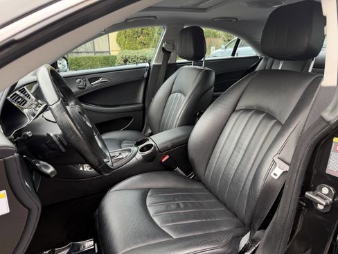 Used 2011 Mercedes-Benz CLS 550 image 9