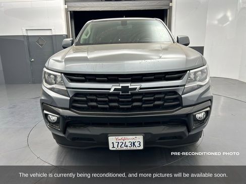 Used 2022 Chevrolet Colorado LT w/ LT Convenience Package image 9
