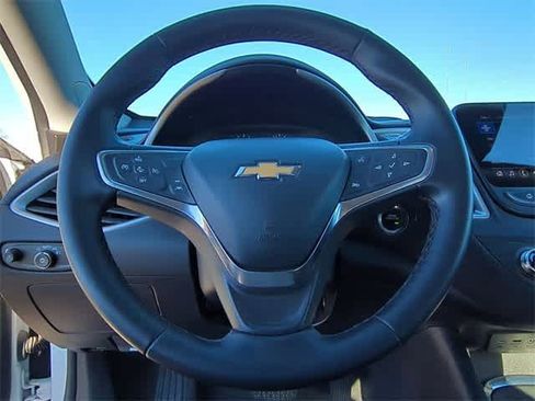 Used 2023 Chevrolet Malibu LT image 23