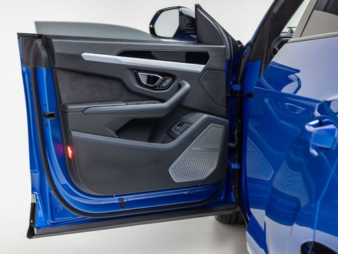 Used 2019 Lamborghini Urus image 67