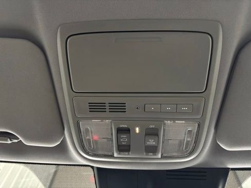 Used 2021 Honda CR-V Touring image 27