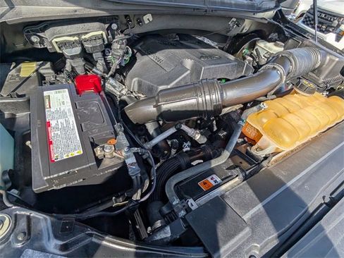 Used 2017 Ford F150 XLT image 21