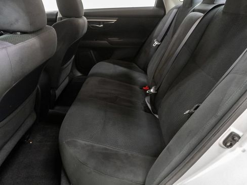 Used 2014 Nissan Altima 2.5 S w/ Display Audio Package FWD image 22