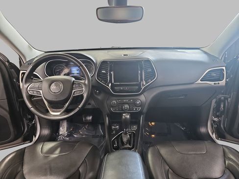 Used 2019 Jeep Cherokee Limited AWD/4WD image 11