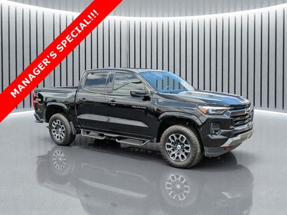 Used 2023 Chevrolet Colorado Z71 w/ Z71 Convenience Package 2