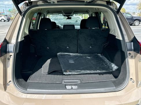 Used 2025 Nissan Rogue SV image 24