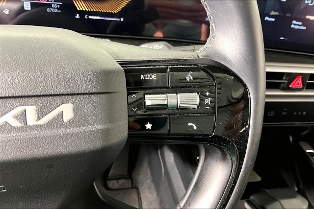 Certified 2026 Kia Sorento S w/ S Panoramic Sunroof Package FWD image 11