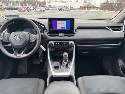 Certified 2023 Toyota RAV4 LE image 28