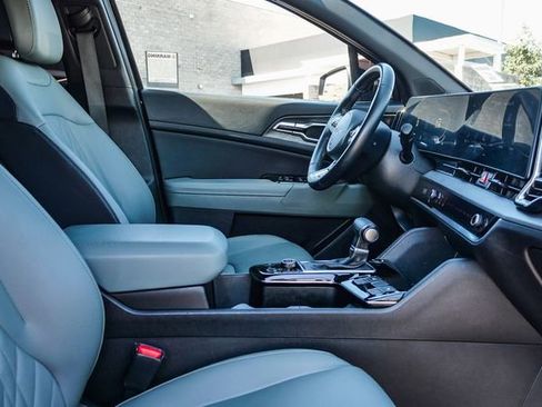Certified 2023 Kia Sportage X-Line w/ X-Line Premium Package image 17