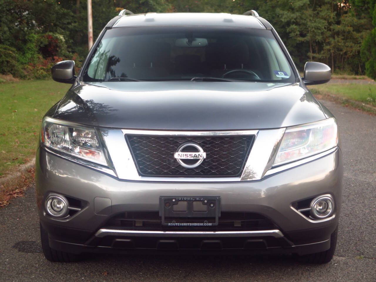 Used 2015 Nissan Pathfinder SV w/ Trailer Tow Package FWD image 33