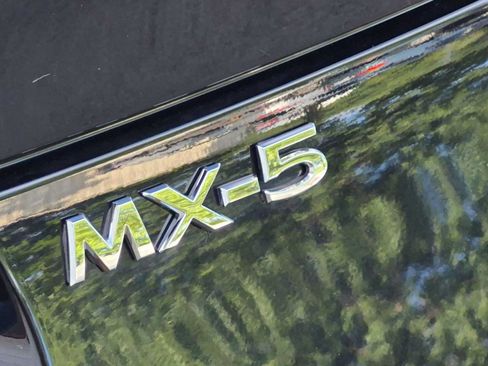 Used 2021 MAZDA MX-5 Miata Grand Touring RWD image 14