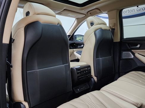 Certified 2025 Acura MDX SH-AWD w/ Advance Package image 16