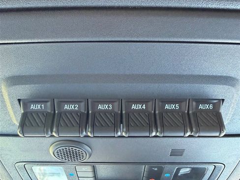 Used 2022 Ford Bronco Wildtrak AWD/4WD image 15