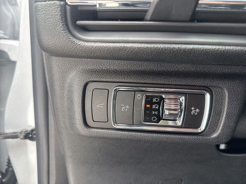 New 2026 Lincoln Corsair Premiere image 10