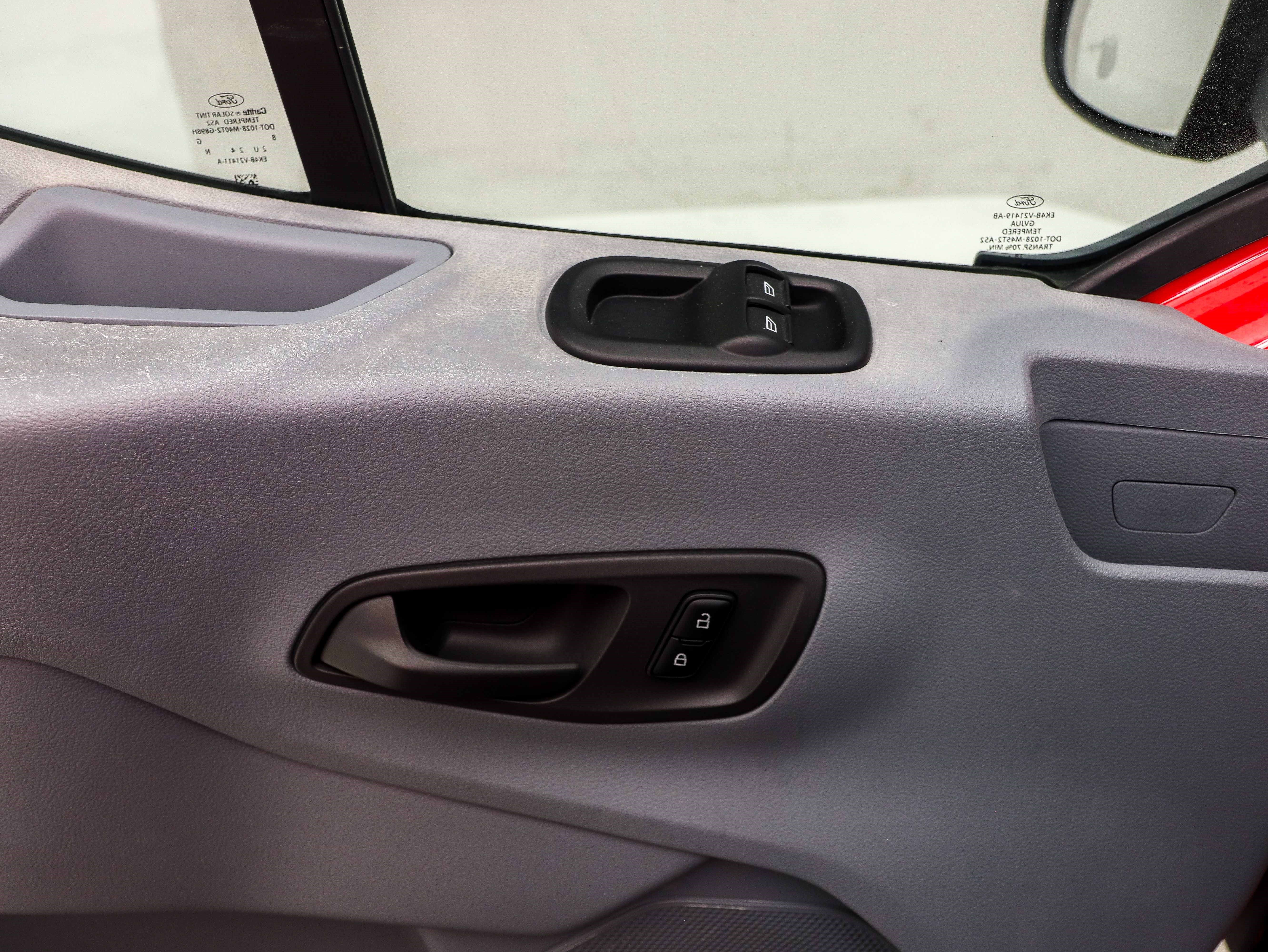 Used 2018 Ford Transit 350 XL RWD image 19