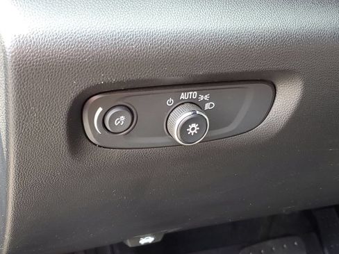 Used 2023 Chevrolet Traverse RS w/ LPO, Floor Liner Package FWD image 9