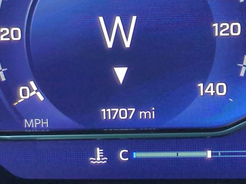 Used 2024 Chevrolet Silverado 1500 LT AWD/4WD image 27