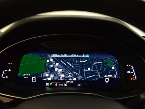 Certified 2025 Audi Q7 Premium w/ Convenience Package image 14