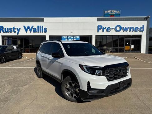 Used 2023 Honda Passport TrailSport image 1