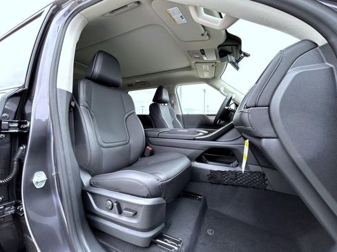 New 2026 INFINITI QX80 Pure w/ Cargo Package AWD/4WD image 11