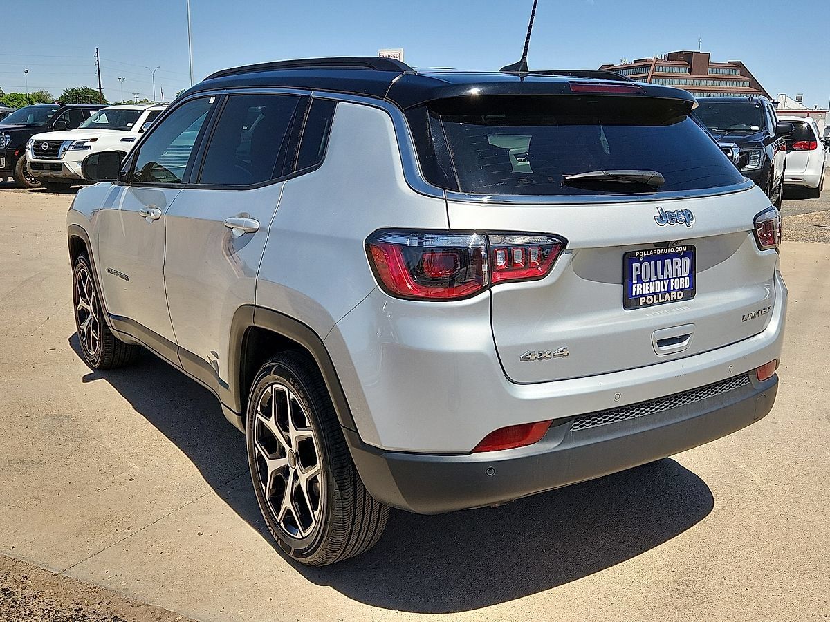 Used 2025 Jeep Compass Limited AWD/4WD image 2
