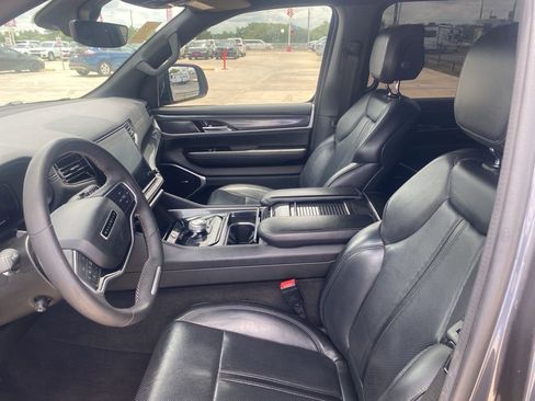 Used 2022 Jeep Wagoneer Series I RWD image 11